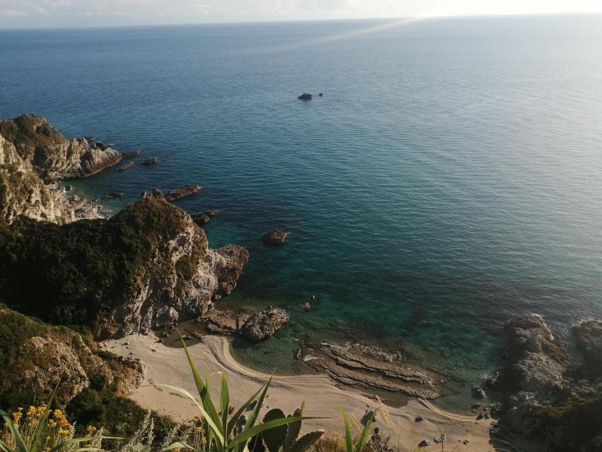 Appartamenti Regina Santa Domenica  Esterno foto
